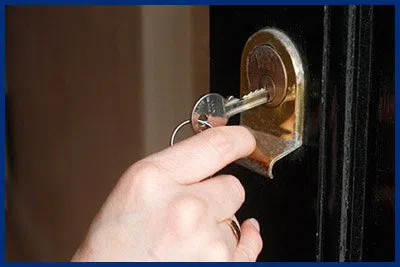 Advantage Locksmith Store Waterbury, CT 203-433-3675 - 7-door-unlock